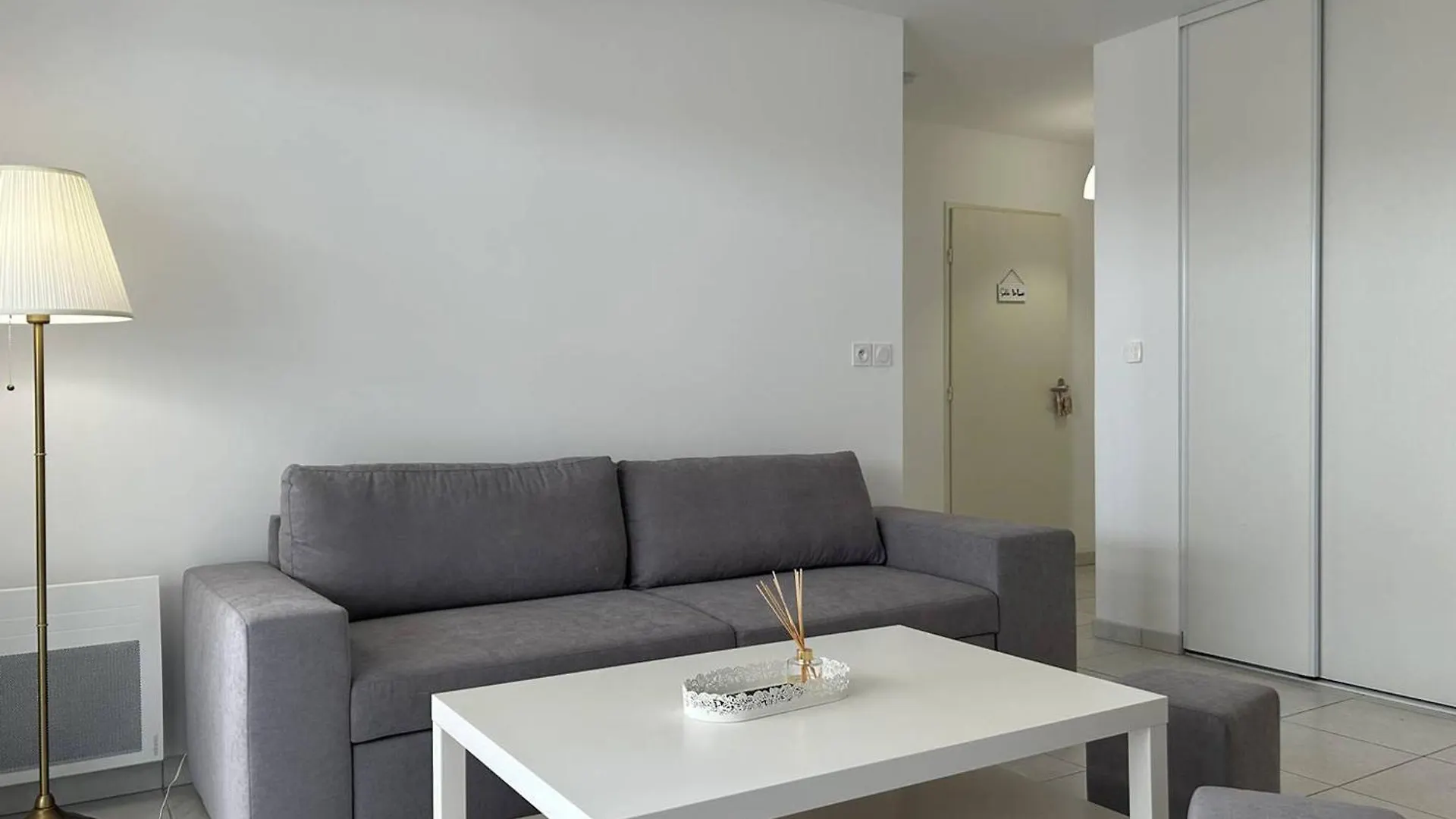 Appartement Moderne Avec Jardin Et Grande Terrasse, Proche Plage Et Commerces - Le Lavandou - Fr-1-251-835 France